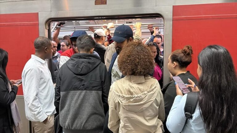 Problemas na Linha 11-Coral da CPTM: Passageiros Enfrentam Dificuldades em São Paulo