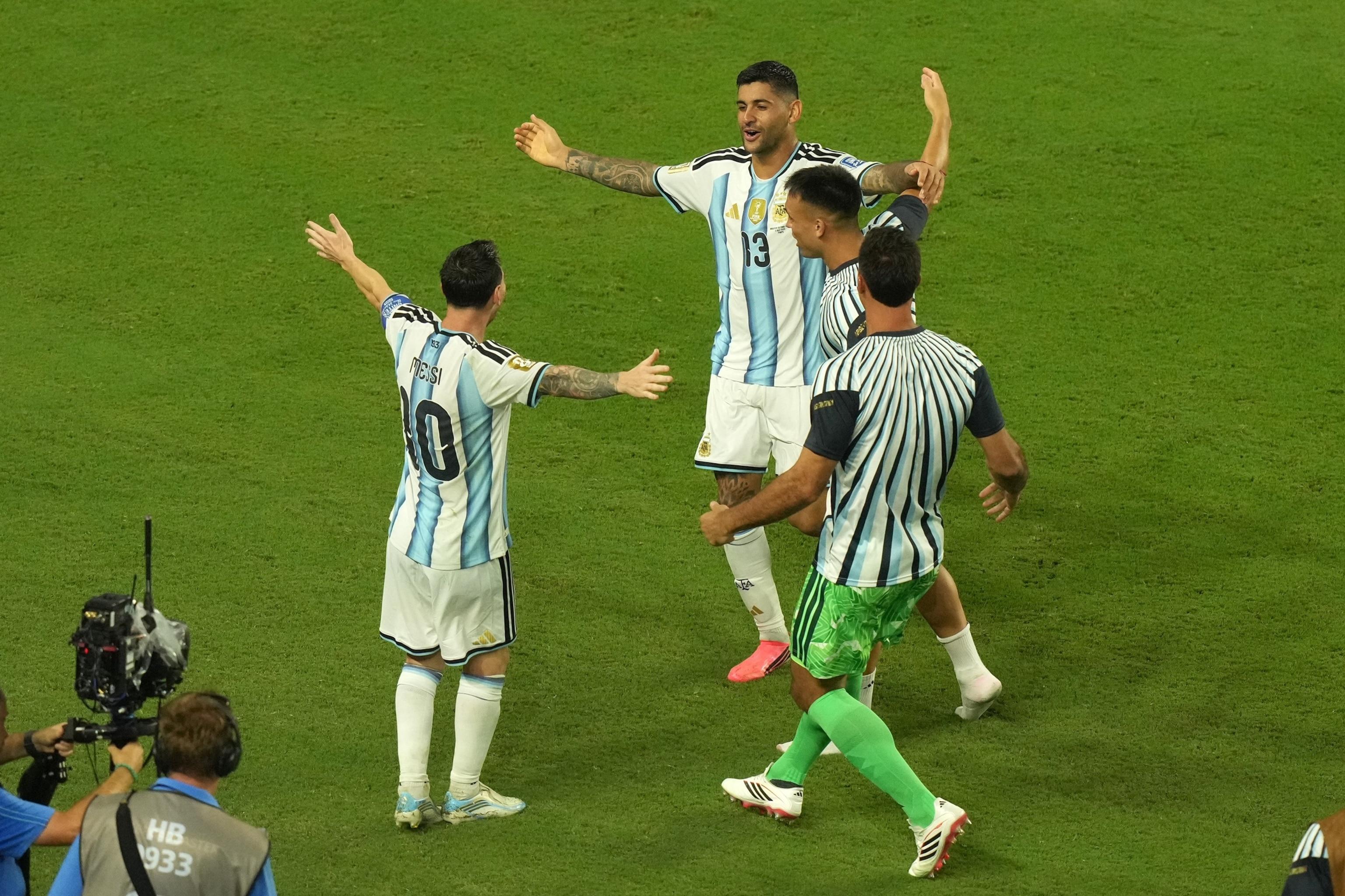 Cristian Romero, jogador da Argentina, durante a partida com Cabo Verde na Copa do Mundo 2026.